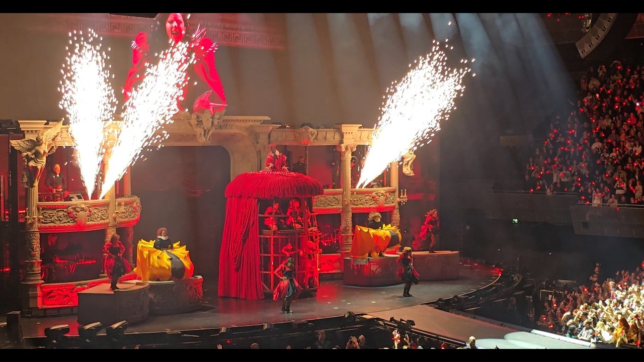 Lady Gaga - Abracadabra - The Mayhem Ball Tour - Amsterdam - Netherlands - 4k