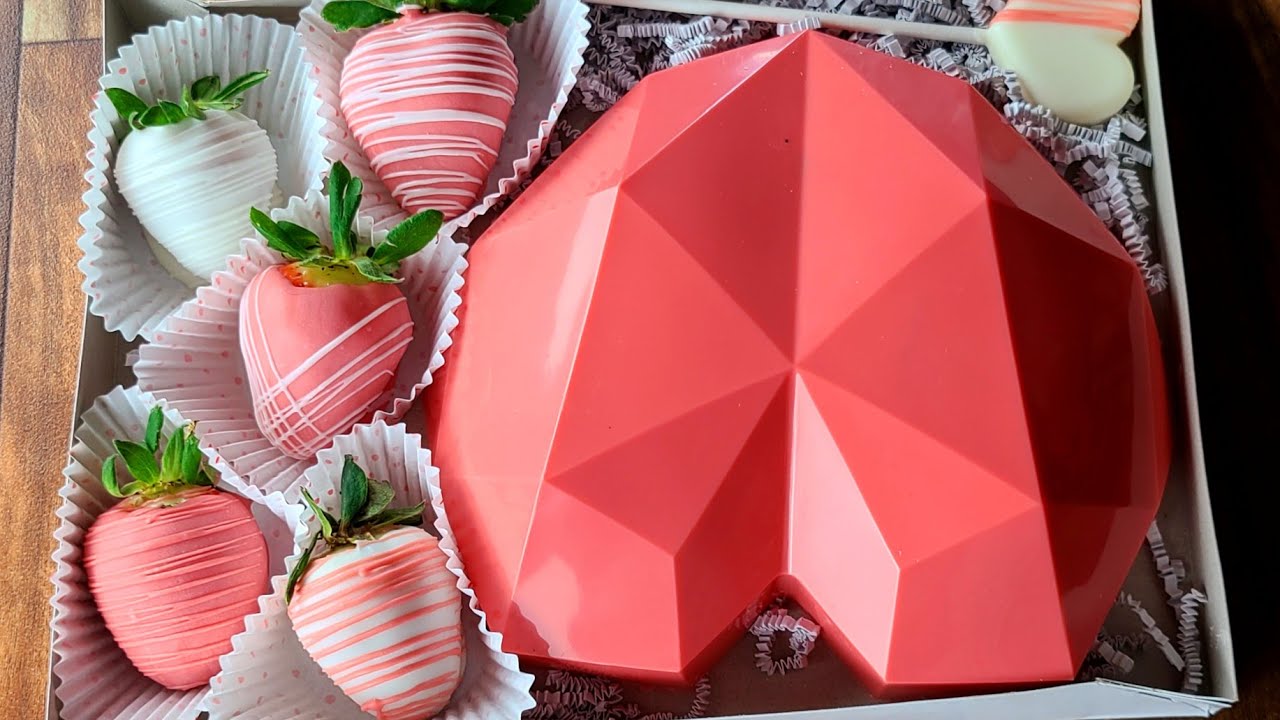 Breakable Heart with chocolate covered strawberries | Valentines special