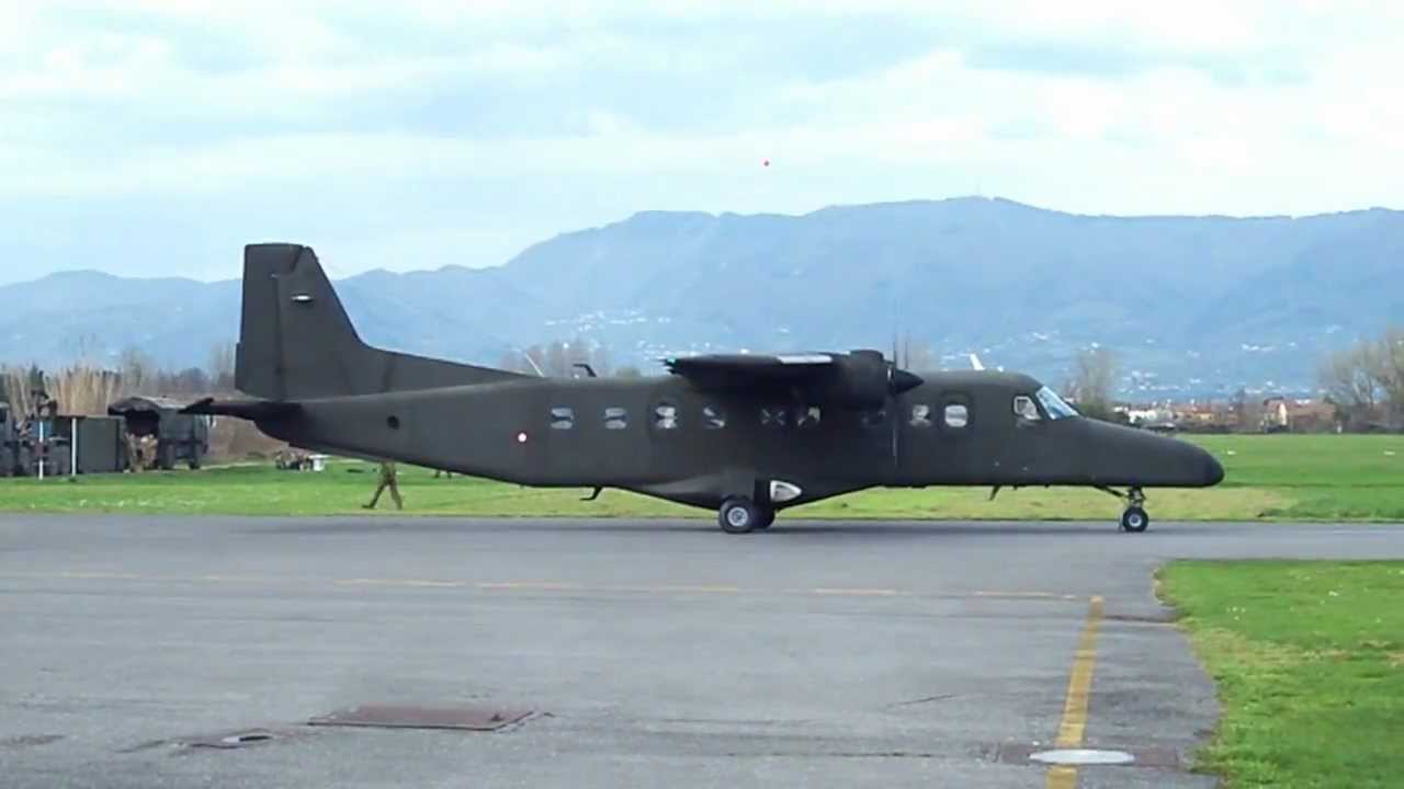 Decollo Dornier 228 Esercito - Lucca