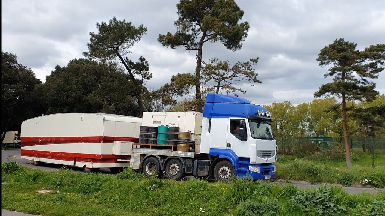 Showmans Living Van Funfair Pull On Kings Park Bournemouth May 2024 #funfair #fairground