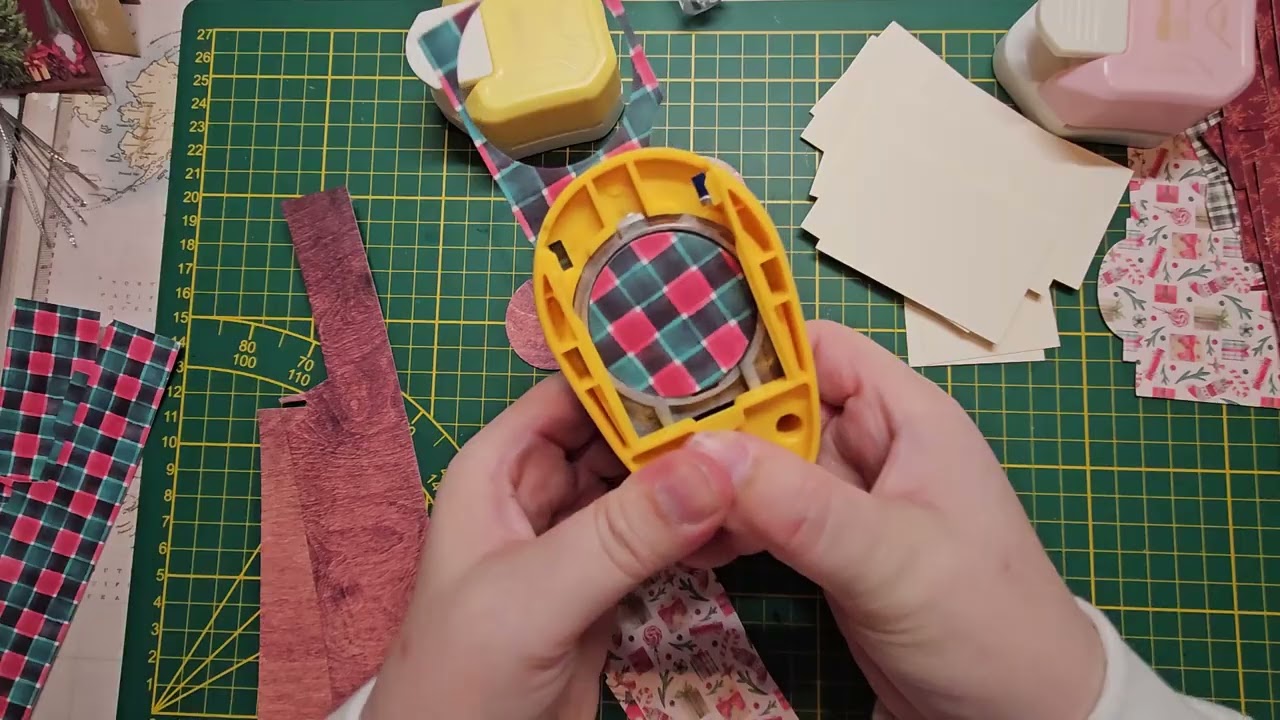 kerst cadeaulabels maken met het papierblok van de action