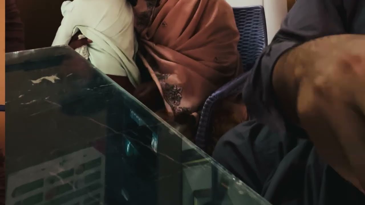 Doctor injection video|doctor ne sui Wala injection Laga dea|intramuscular injection