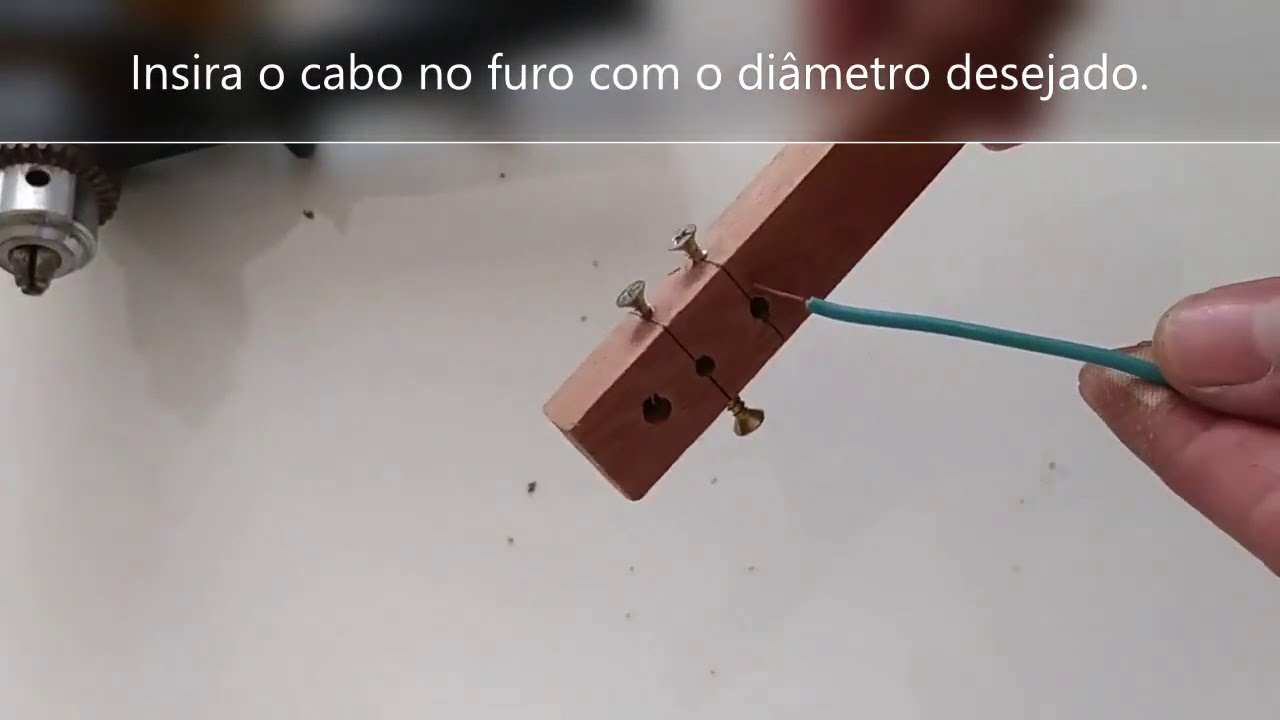 Como decapar cabo el&eacute;trico com dispositivo caseiro (super pr&aacute;tico).