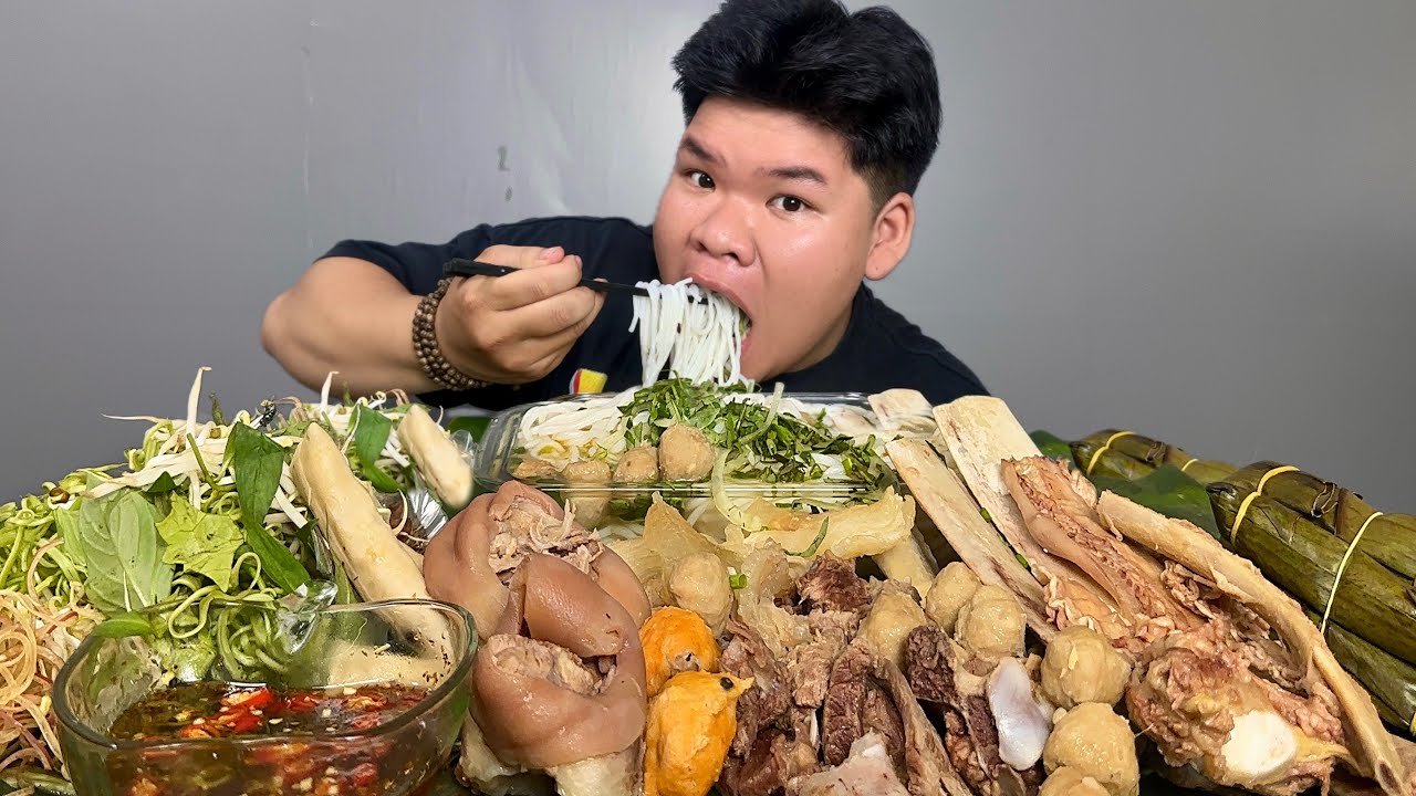 Bún Bò Huế Sườn Cây & Đầy Ấp Đồ Ăn Hấp Dẫn Đã Cơn Thèm | Dương Doubar