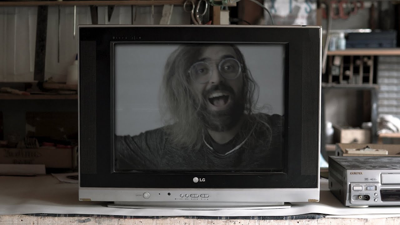 Praxis feat. Leo Ramos (Supercombo) - Náufrago (Video Oficial) [3/4]