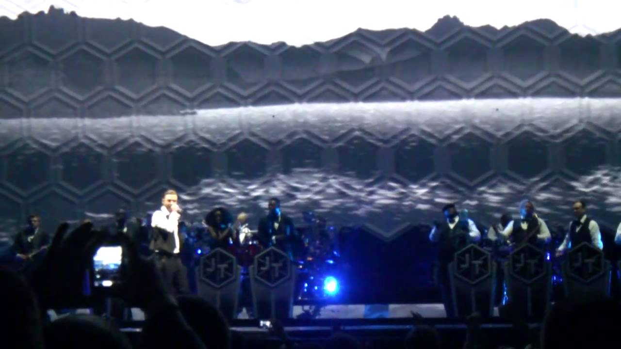Holy Grail/Cry Me A River-Justin Timberlake @ Chicago United Center