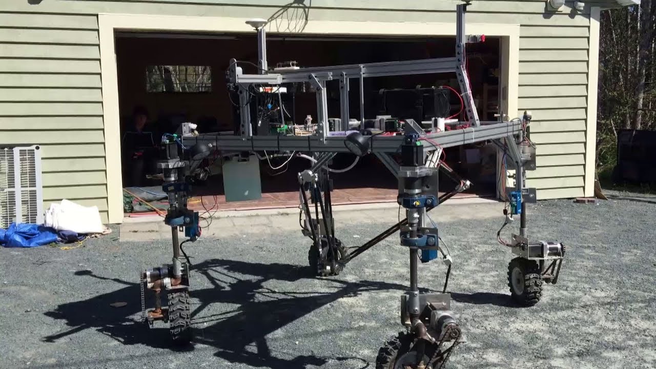 Weed-picking robot takes top prize at robotic farming competition