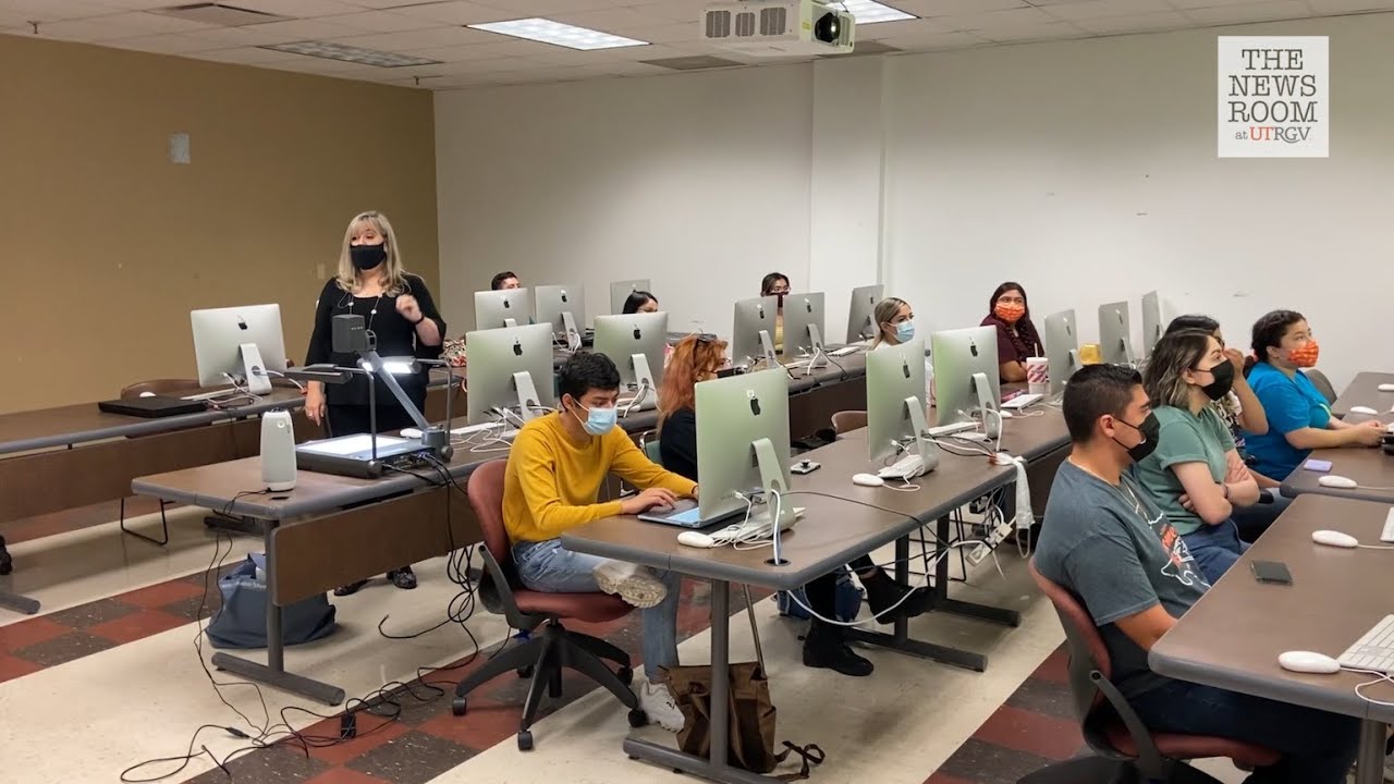 Vaqueros: Inspire - Communications professor transforms classroom experience during pandemic