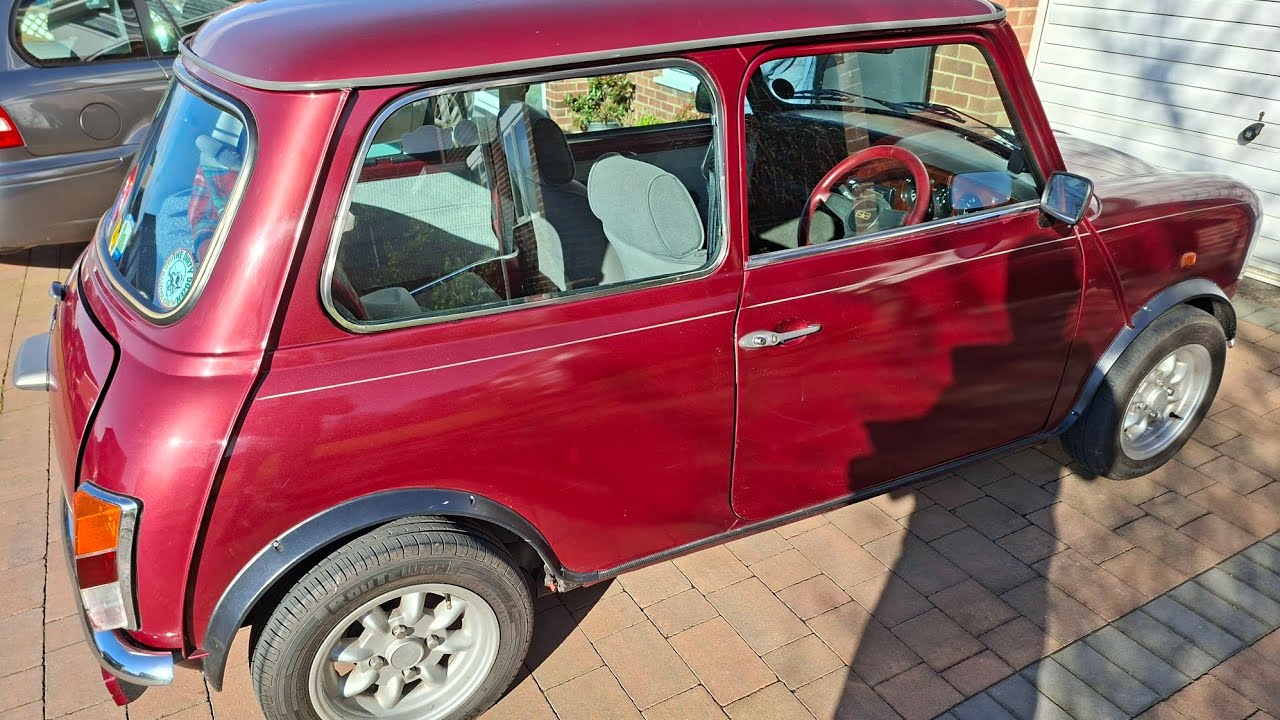 Mini Mayfair 1989 - short drive out and bumpy ride on a sunny day. 