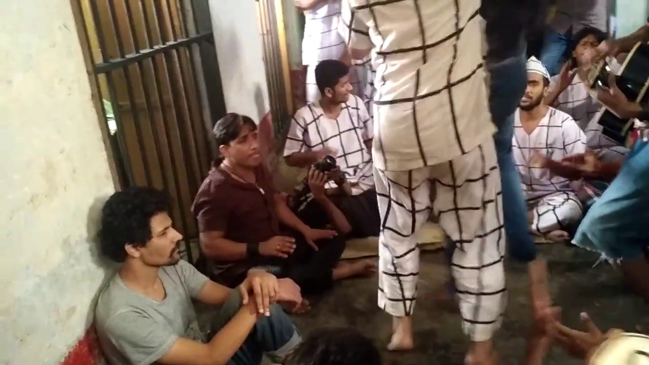 জেলখানায় কয়েদিরা কিভাবে সময় কাটায় দেখে নিন। Dhaka Jail