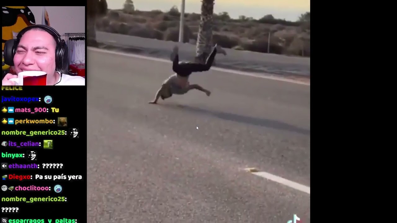 PRESIONO LA TECLA DE EMOTES POR ACCIDENTE XD