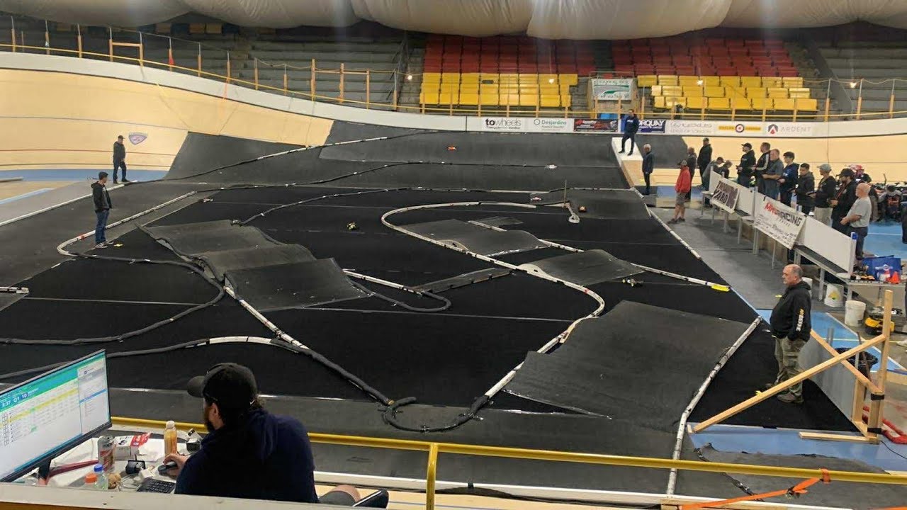 Raw rc Stadium truck A — главная гонка