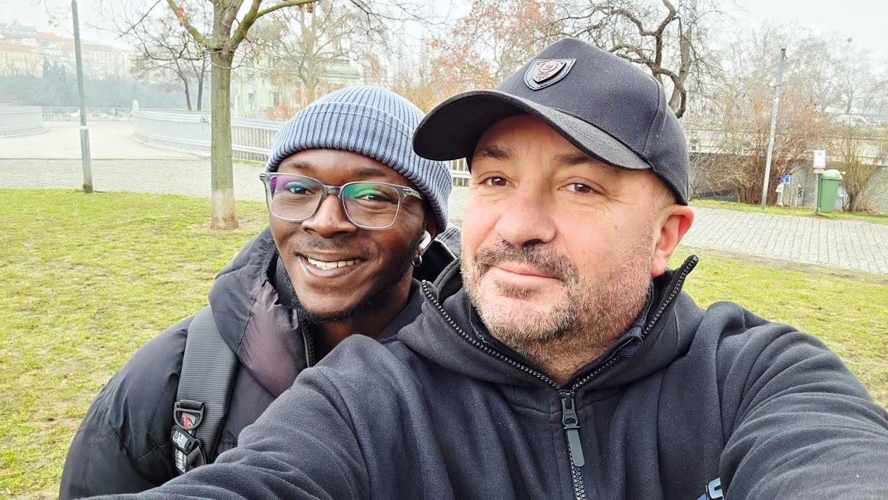 Praga. Cel mai frumos parc din Europa? GROTTA UMELA.