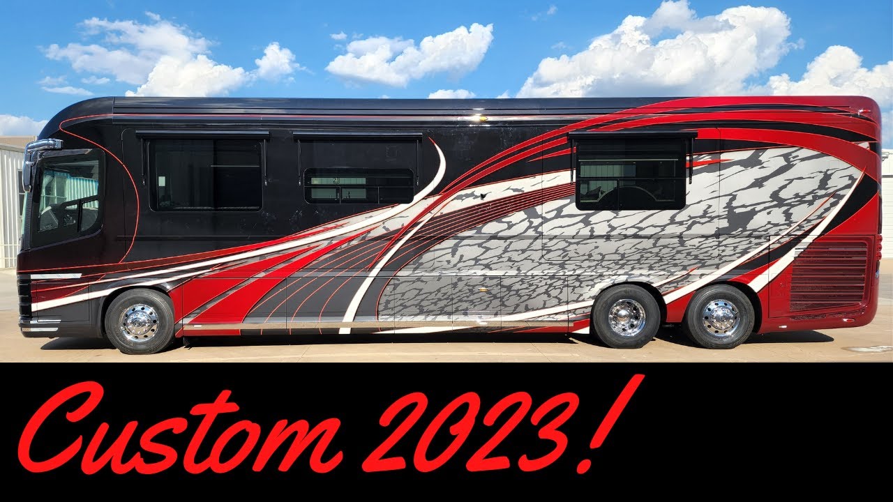 Tour of Custom 2023 Newell Coach 