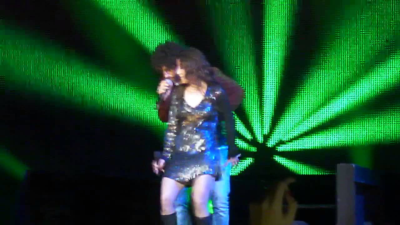 Malú y Melendi - "El Apagón" 22/11/2014 Madrid