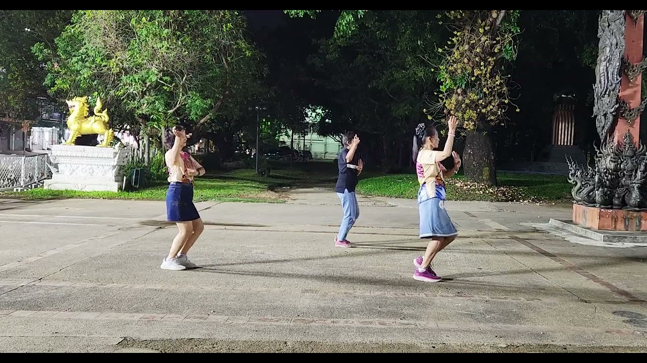 ไลน์รำ.#บาสโลบ#ไทดำรำพัน.#ครูนีนี่ไลน์แดนซ์ #dance #ขอบคุณอาจารย์นิรันดร์ 