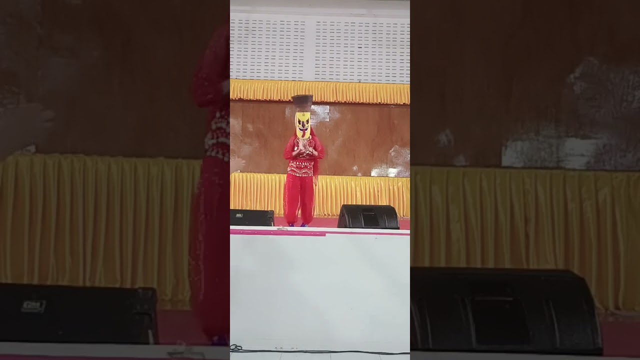  เต้นประกอบเพลง💃ชื่อโชว์จินนี่ออนซอนอีสาน         วันกำนันผู้ใหญ่บ้าน 10/08/2568