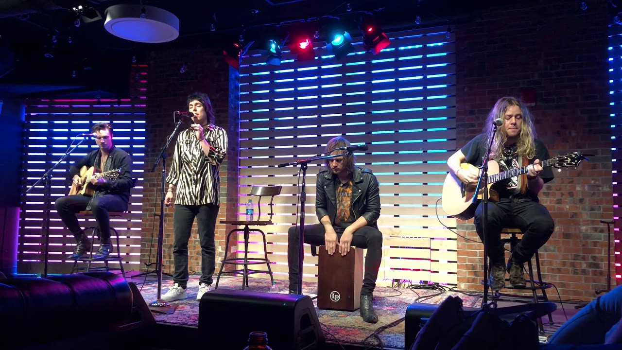 The Struts - Somebody New (Acoustic) [Live Acoustic Debut] @ 101.1 WKQX SoundLounge / Chicago, IL