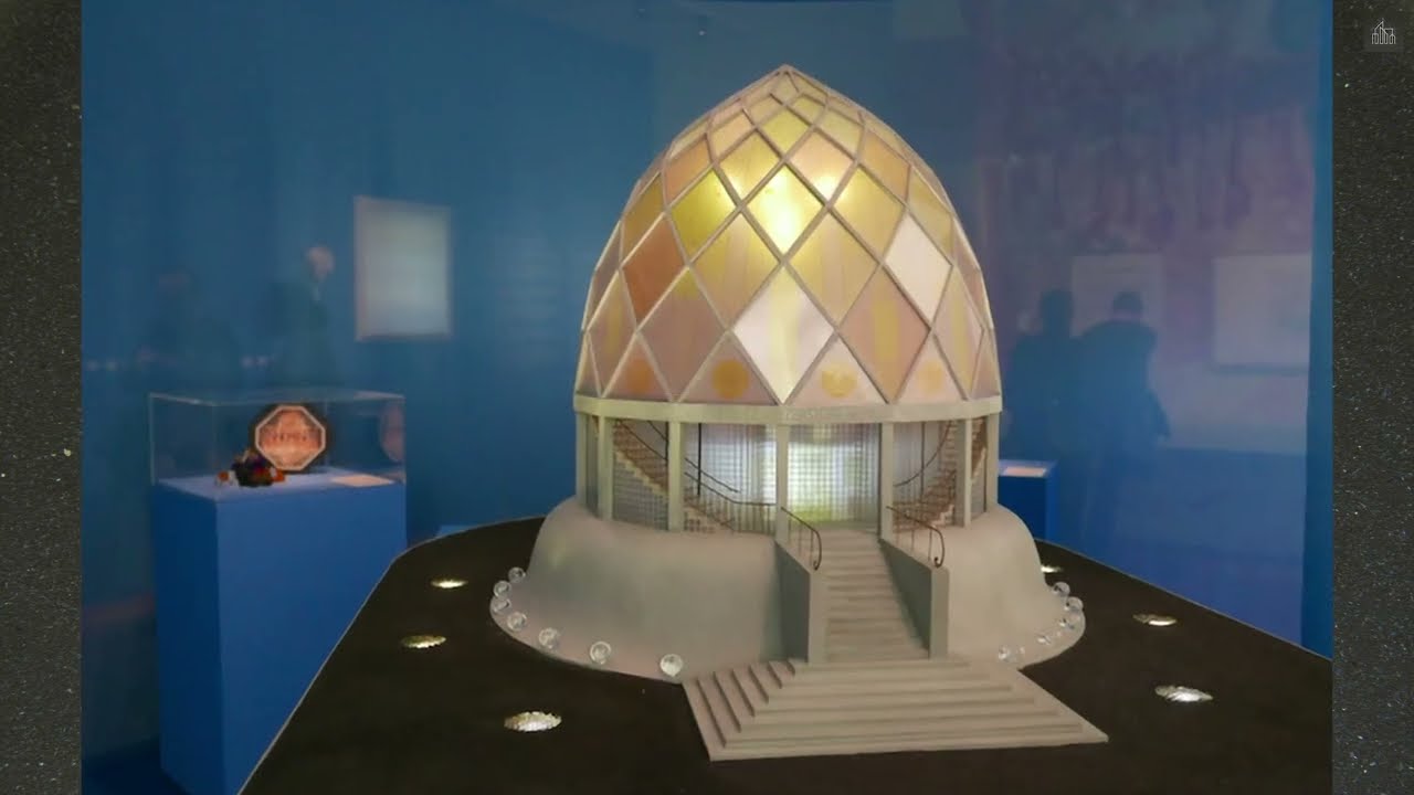 Bruno Taut's Glass Pavilion: A Crystal Utopia