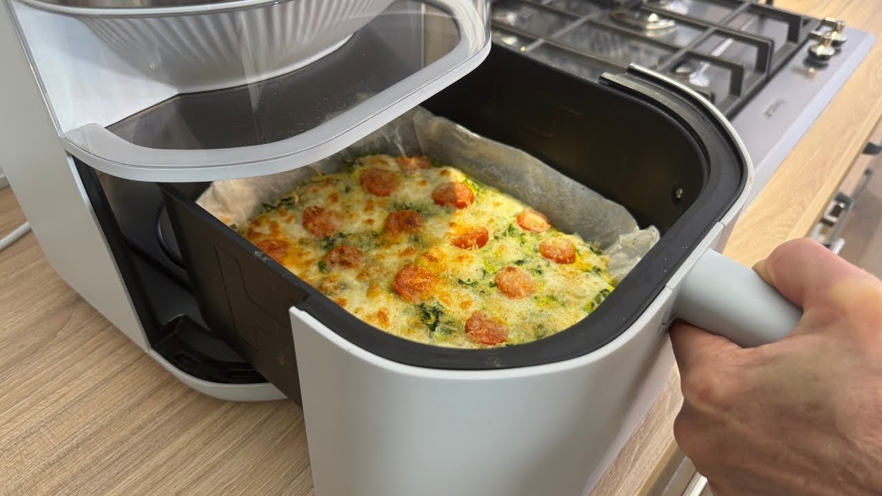 Cena nella friggitrice ad Aria: Frittata facile, veloce, pronta in pochi minuti!  Diventerà virale