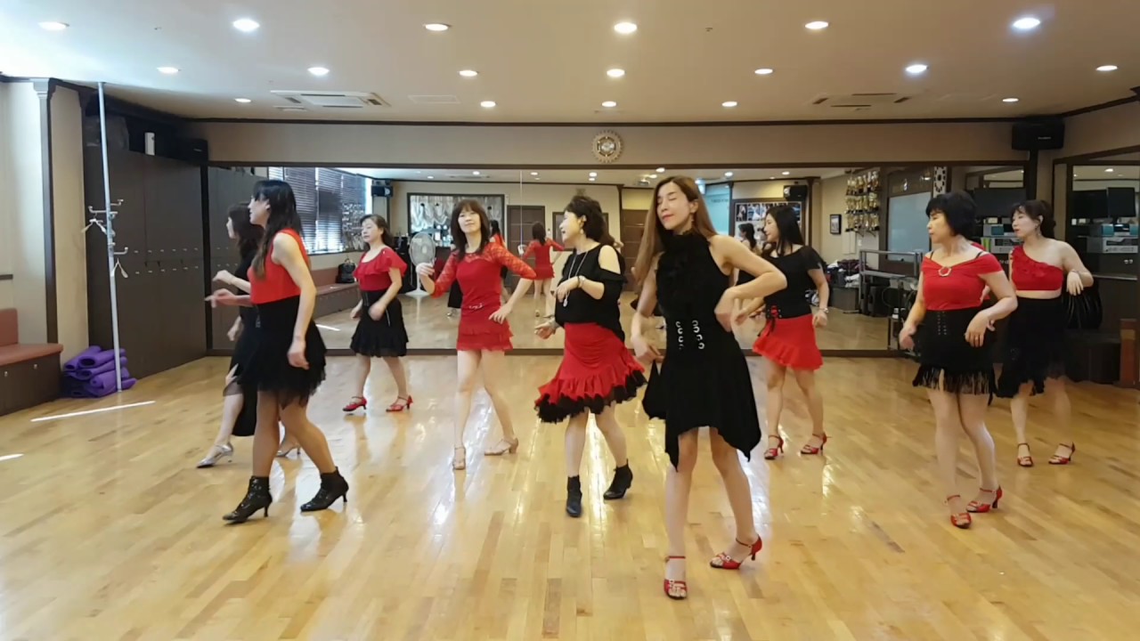 Ain't Funny Line Dance(High Beginner)mBah Wir, Maya Sofia & Rika Djamhari, Yogyakarta