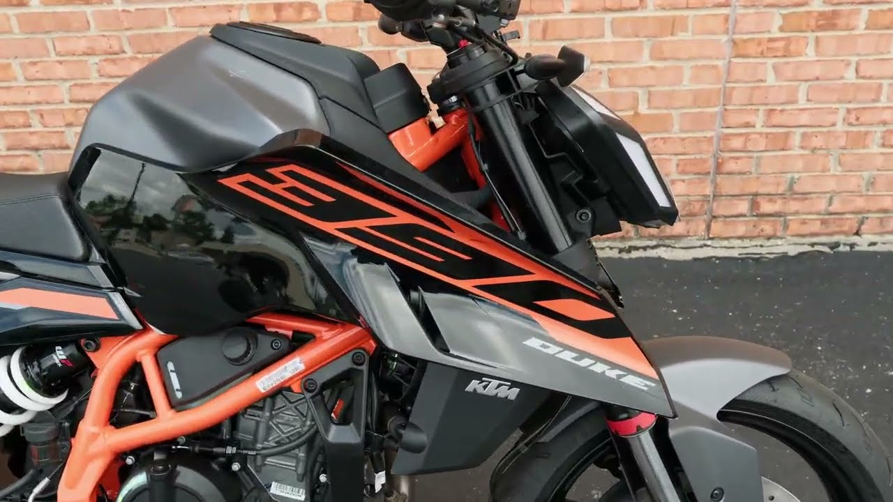 2026 KTM Duke 390 Black walk around