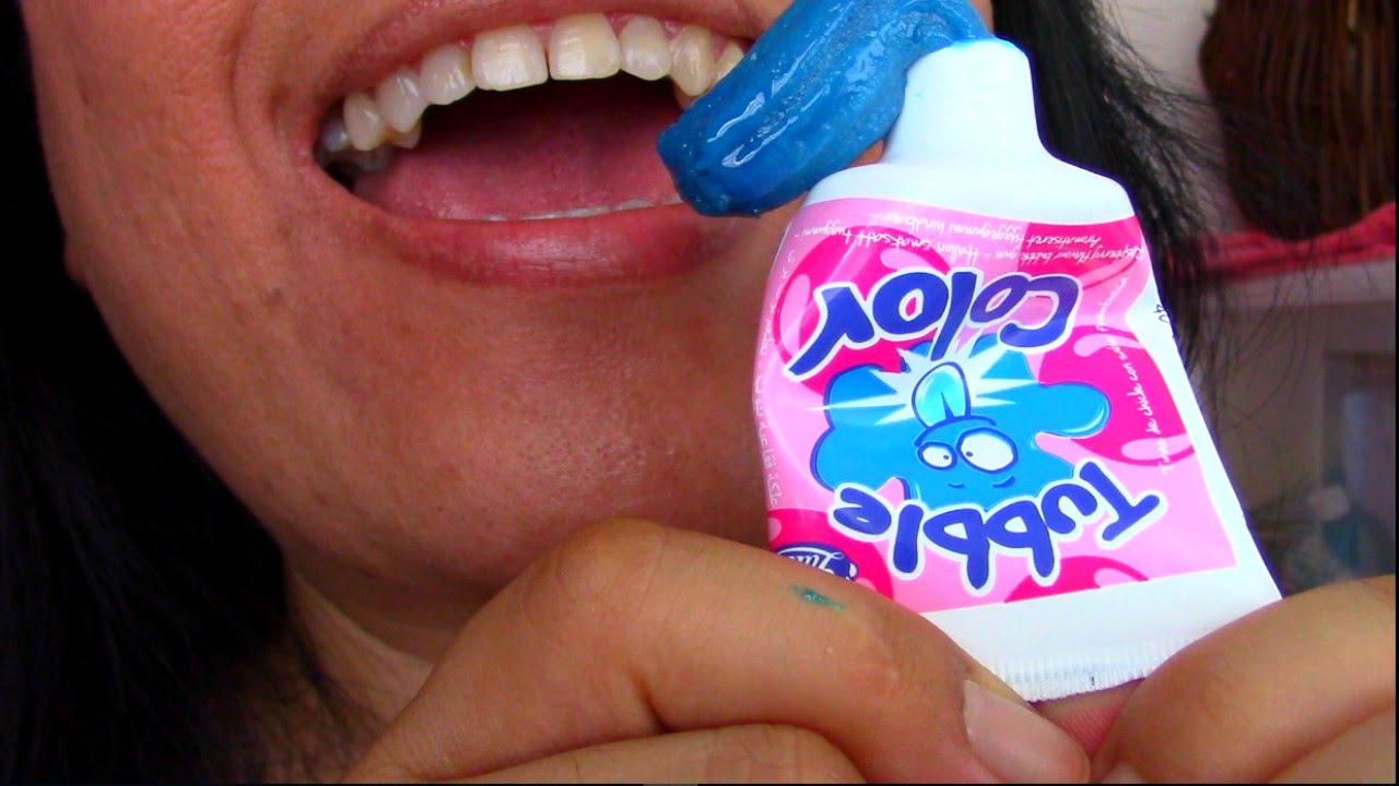 ASMR Chewing & blowing bubbles Raspberry Toothpaste Gum Tubble Color ScorpioAnnYT