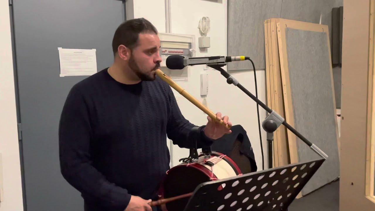 Arabesca - En Clave Folk • Flauta y Tamboril