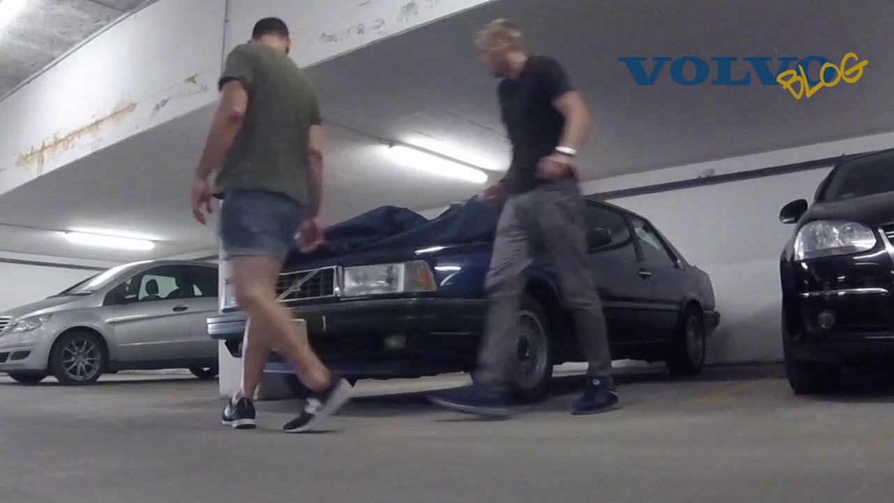Unboxing the Volvo 780 Bertone Coup&eacute; for VolvoBlog Hungary road test