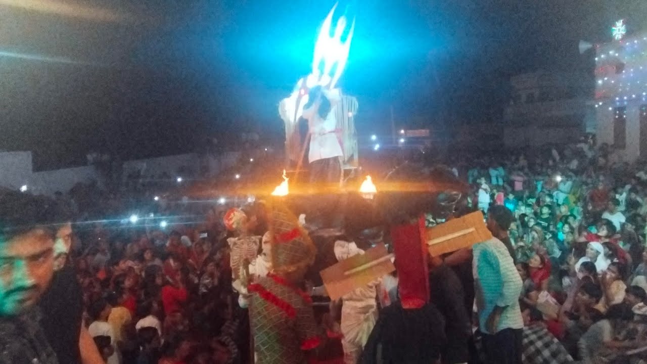 मण्ड्रेला रामलीला : लक्ष्मण ने काटे शूर्पणखा के नाक कान, रावण ने किया सीता हरण, दर्शकों से भरा मैदान