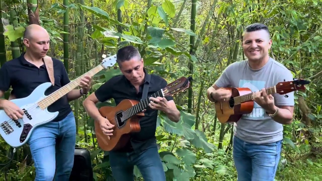 Año y Medio - Grupo Élite Popular