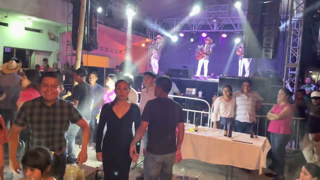 Así se baila en Huehuetla hgo trío juventud hidalguense