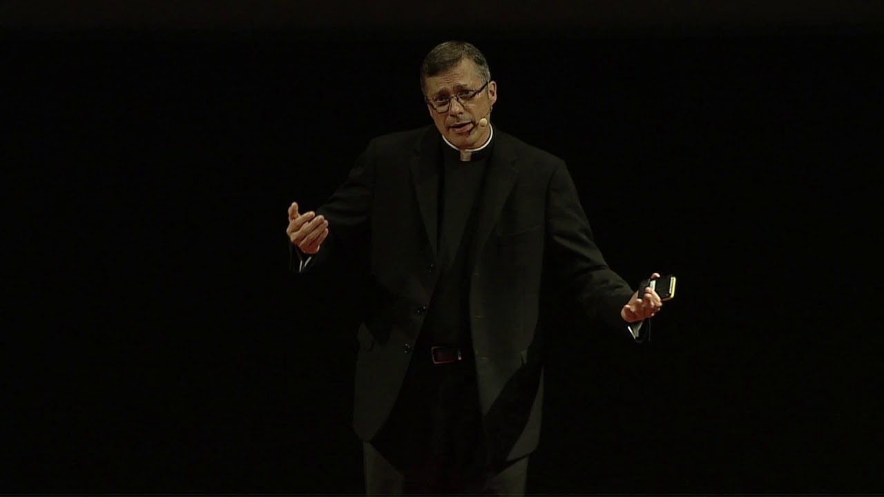 Per cambiare il mondo dobbiamo cambiare noi. | Lucio Adrian Ruiz | TEDxCortina
