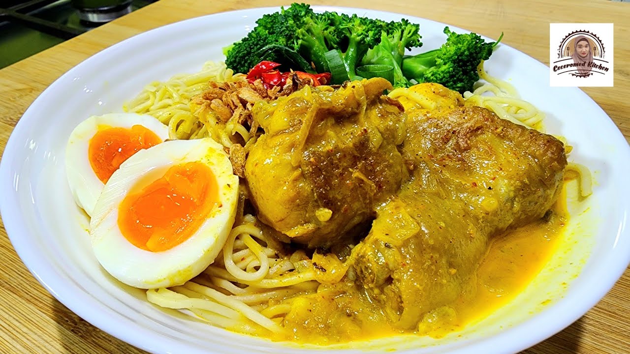 MIE KARI AYAM, KARI AYAM MASAK SENDIRI, LEBIH ENAK DARI MIE INSTANT KARI.