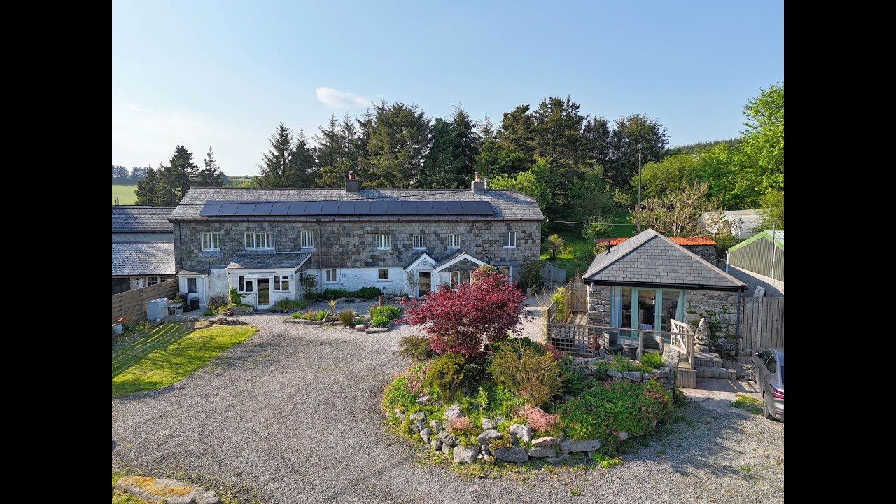 Ninestones Farmhouse, Liskeard | Property Tour