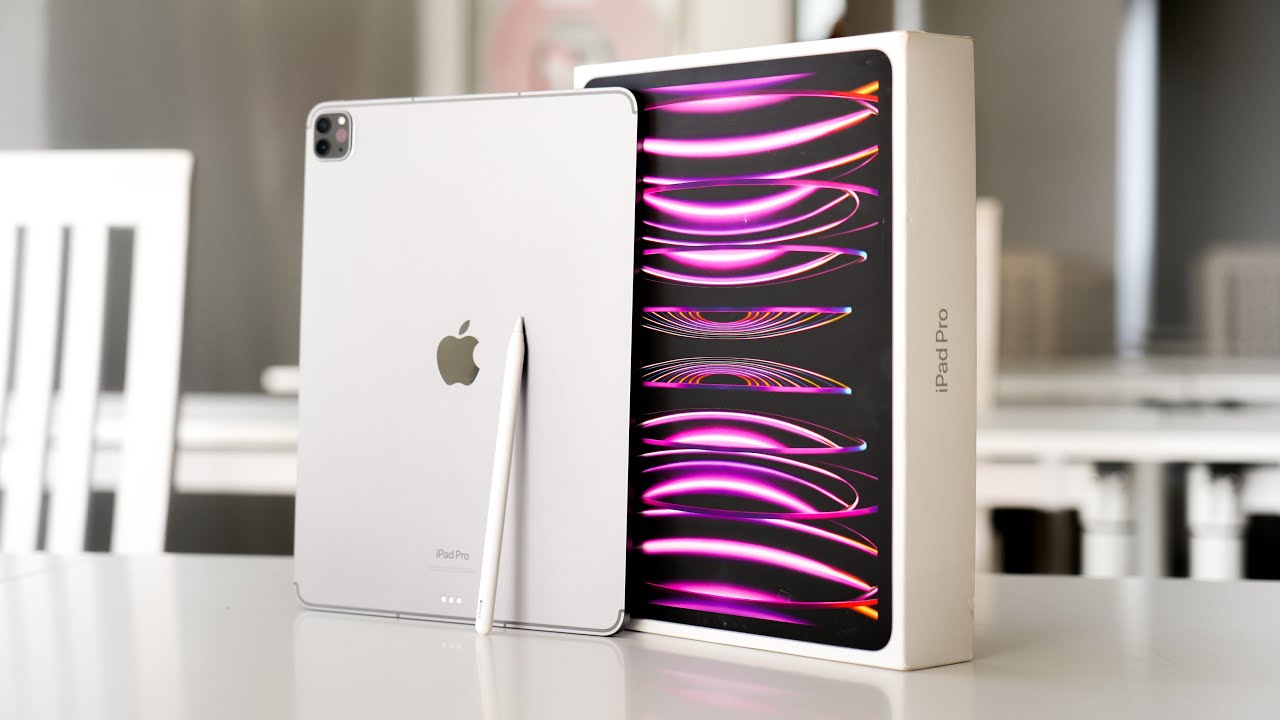 M2 iPad Pro UNBOXING and SETUP! 12.9
