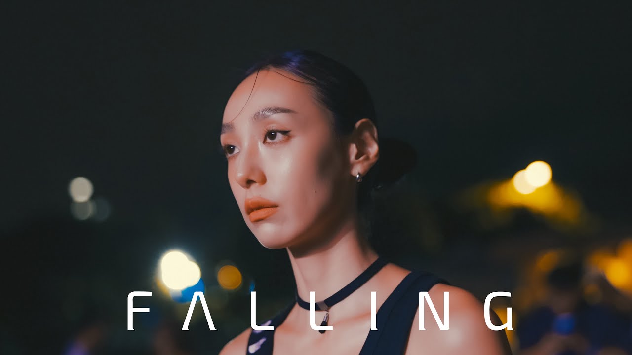 原子邦妮 Astro Bunny【Falling】Official Music Video