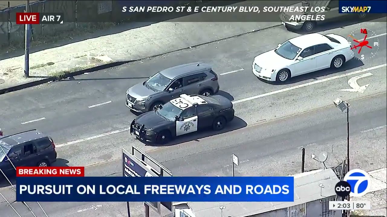 Police chase suspect in white SUV in Westlake area