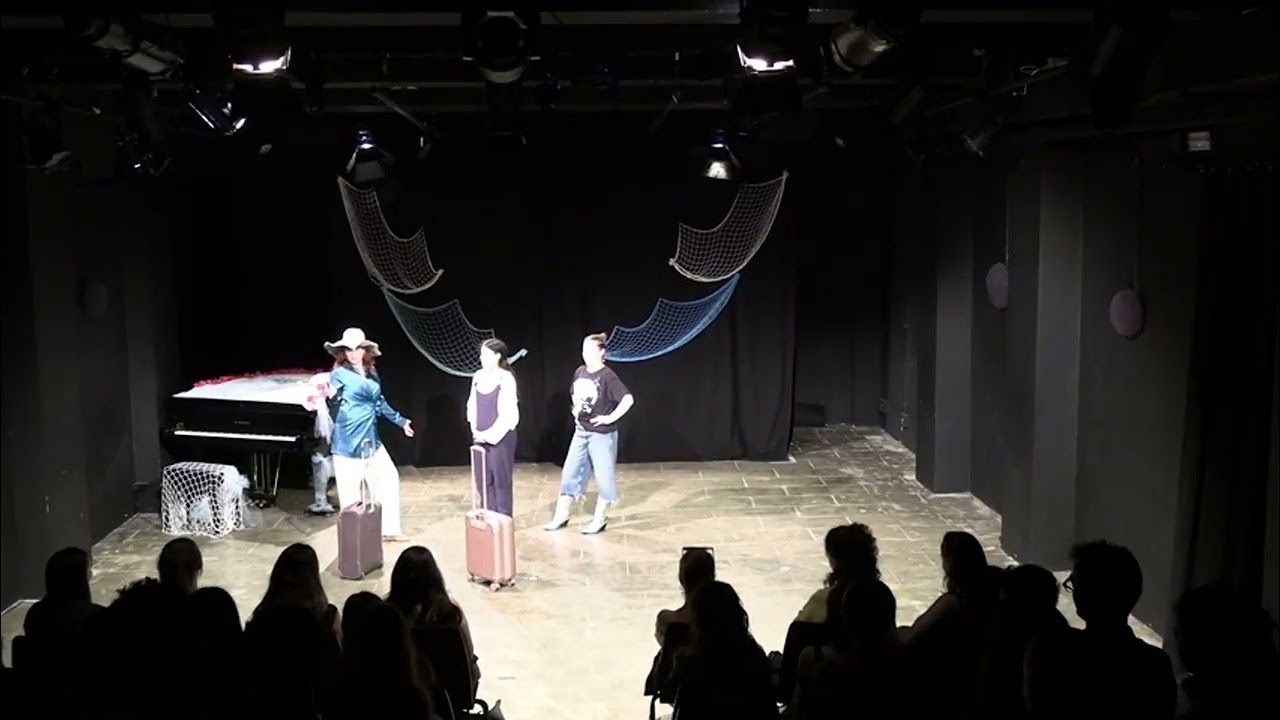 MUSICAL MAMMA MÍA - Granés Batxillerat (Grup B)