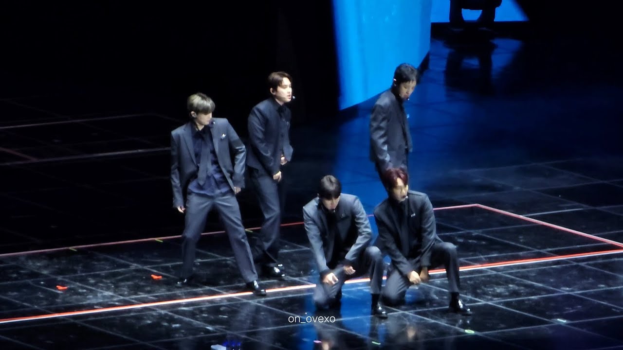 [4K] 251214 EXO Growl 엑소 으르렁 2025 EXO FANMEETING EXO'verse 엑소팬미팅 교차편집 직캠 [fancam]