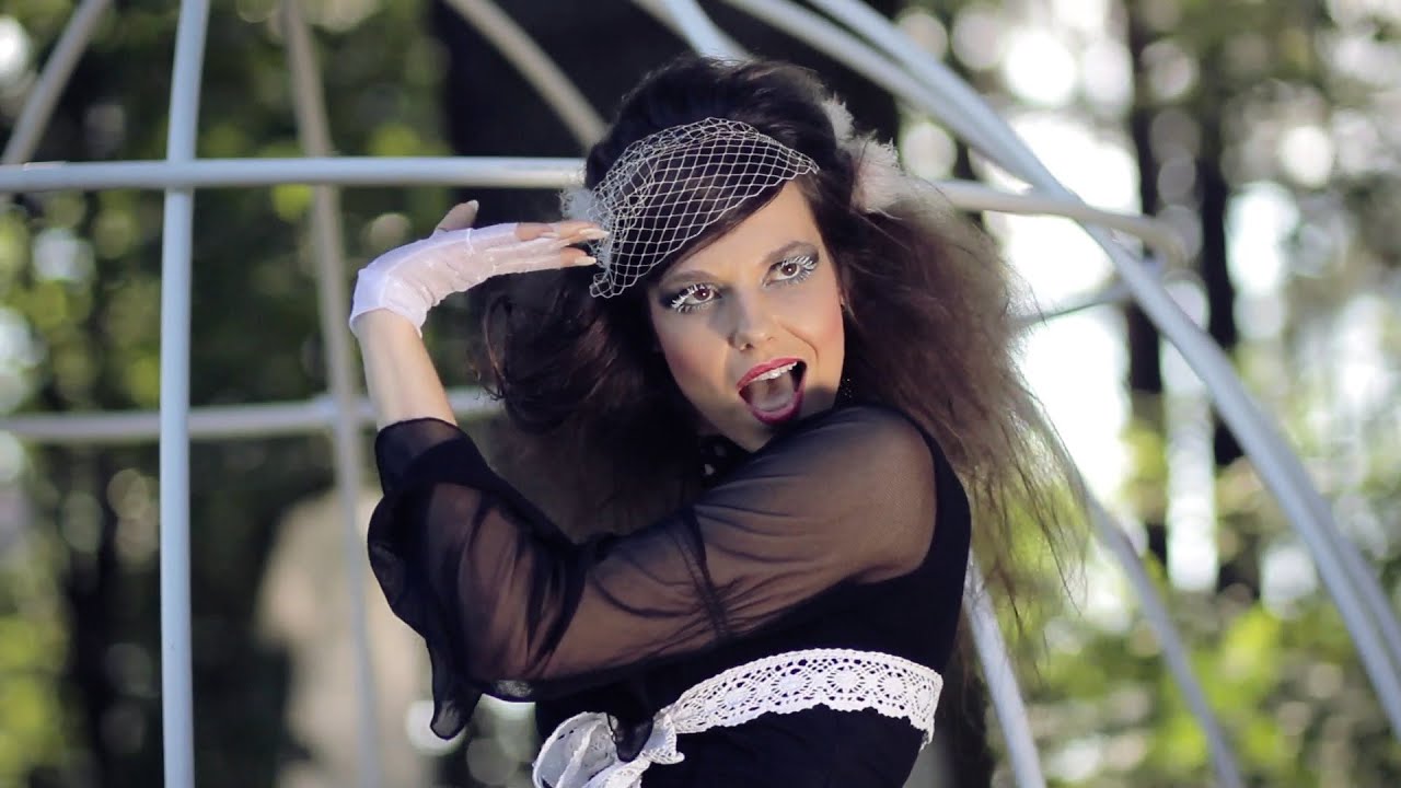 Modesta Pastiche - Venus (Shocking Blue cover) | Official Video