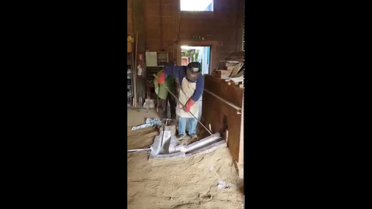 Fusione di una campana in fonderia Allanconi