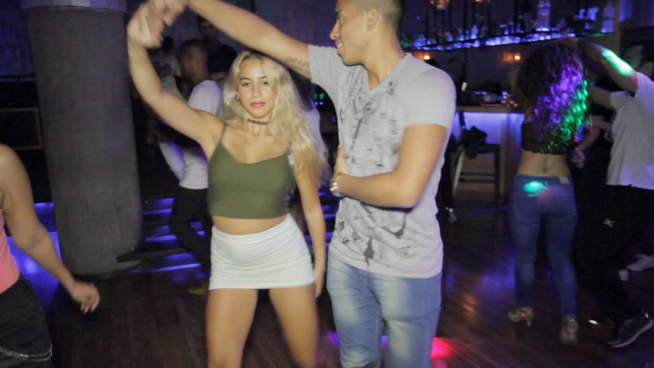 Maxi and Liron sensual bachata dance 