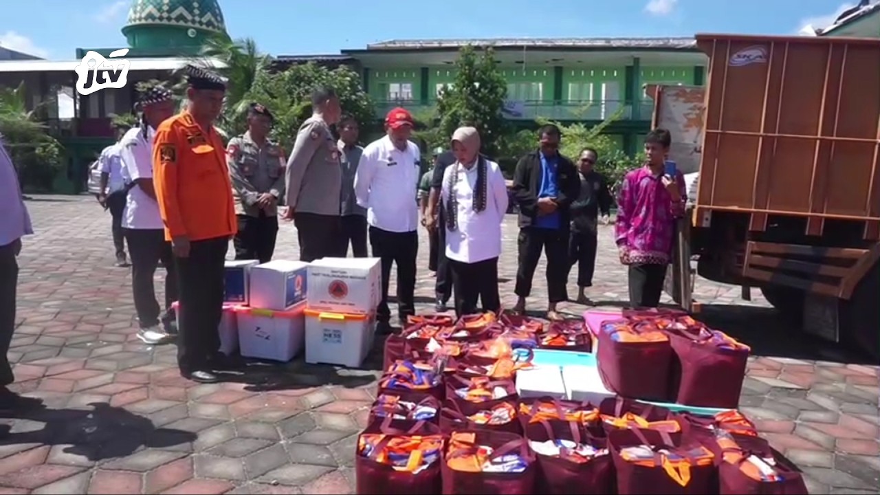Wabup Nurul Azizah Tinjau Ponpes Hidayatullah Trucuk Bojonegoro Pasca Diterjang Angin Puting