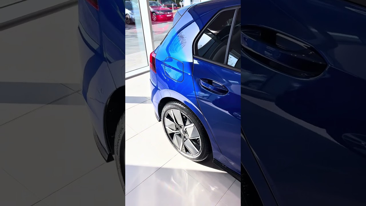 POV: You chose Lapiz Blue for your 2025 Golf R-Line 😎