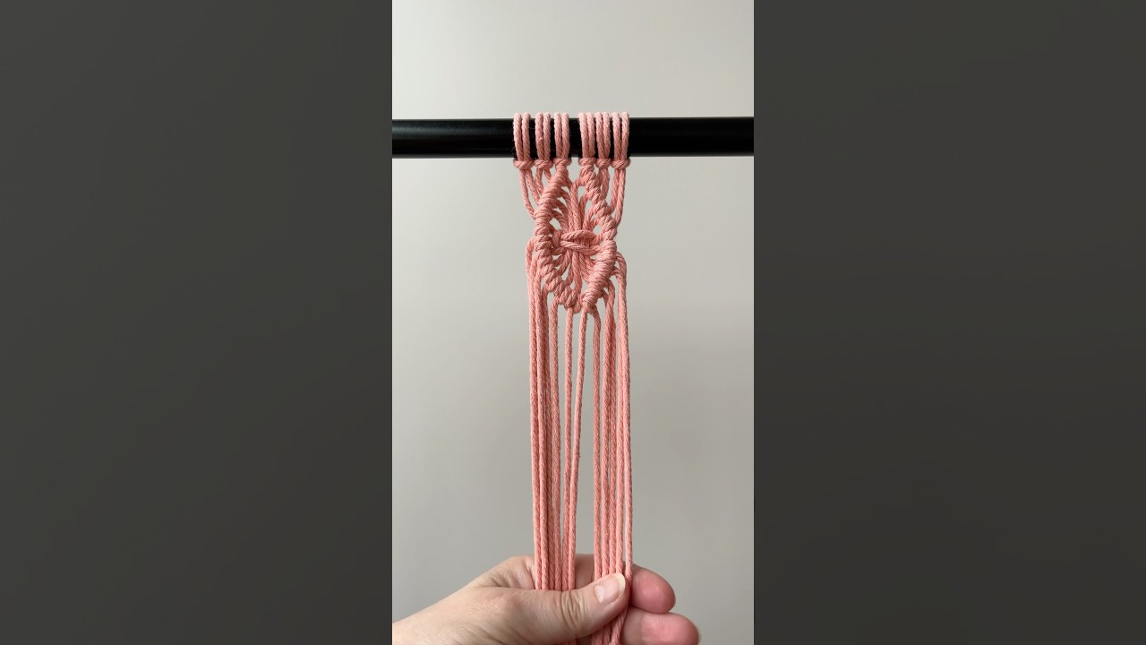 Macrame pattern 🌸🧶 #macrame #macrameknot #macramepattern #knot #macrametutorial #diy