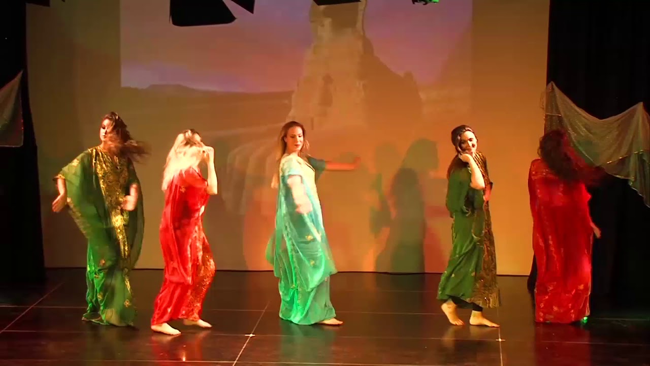 Dance group Meral dancing Khaleegy on Love2BellyDance 2018