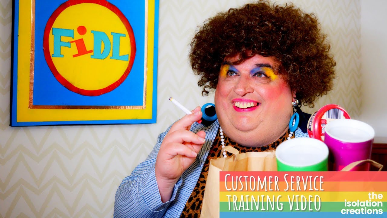 Видеопародия на обучающий курс по обслуживанию клиентов 1980-х годов, комедийный скетч-ролик — «К...