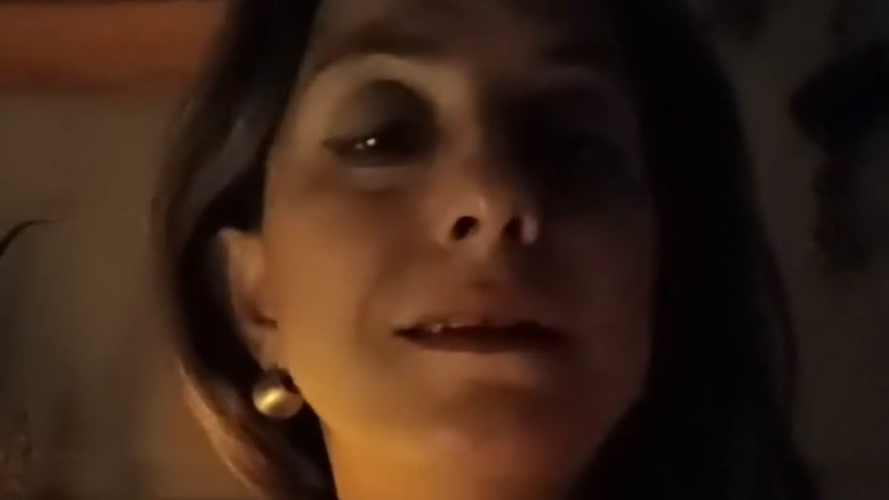 Ne Feryâd Edersin Divâne Bülbül - Özge ALTINTAŞ