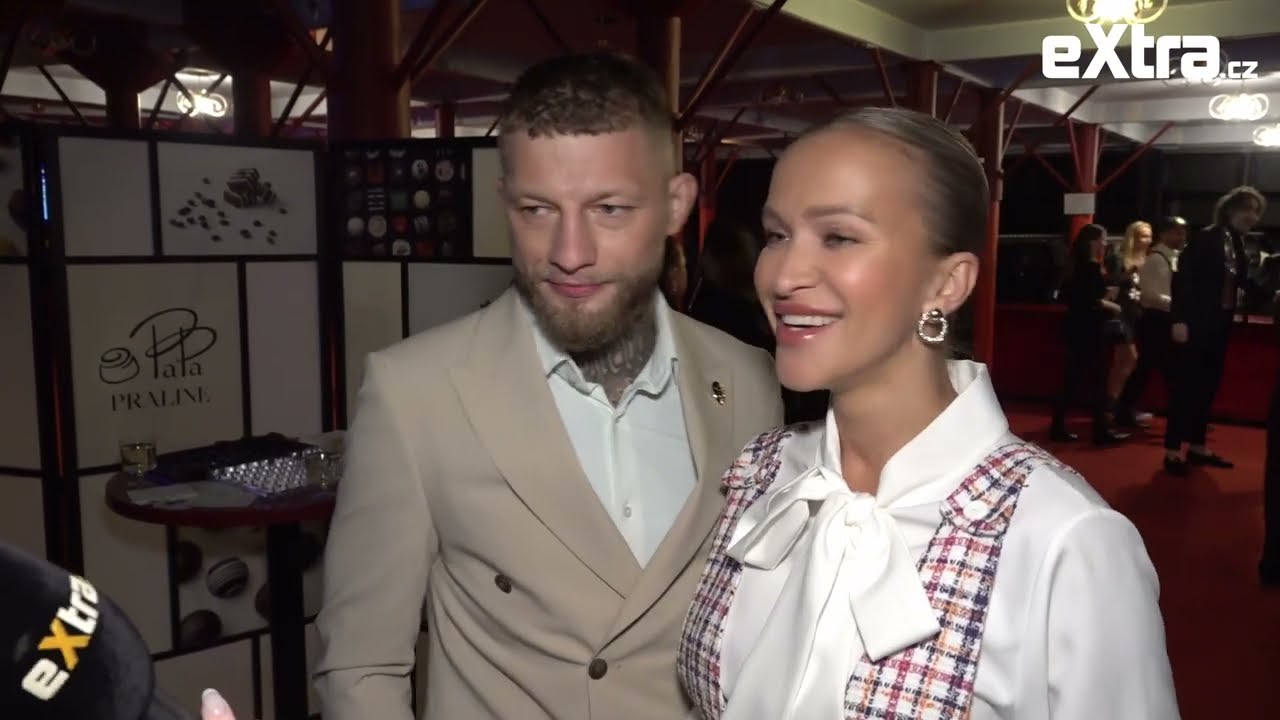 Nela Slováková vyvedla nového partnera a ukázala krásný prsten. Kráska promluvila o zásnubách